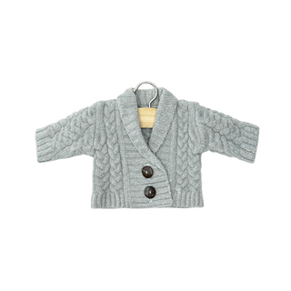 Cardigan per bambole Gordis da 34 cm in maglia metallizzata argentata luccicante con astuccio abbinato, modello da cerimonia Minikane Gil, regalo scintillante per bambole per bambini dai 3 anni in su, realizzato a mano in Francia