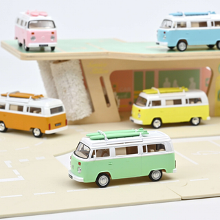 Camionnette VW Camper Van moulée sous pression, échelle 1:43, couleur verte, Norev Jet-Car 1973 Volkswagen T2b pour enfants, cadeau rétro pour les amateurs de camping-cars âgés de 3 ans et plus, conçue en France.
