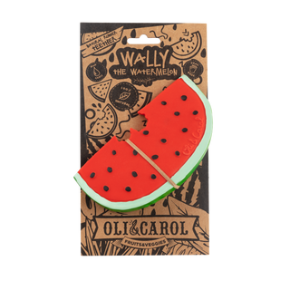 Oli & Carol Wally the Watermelon, anneau de dentition pour bébé dans un emballage kraft écologique, certifié caoutchouc naturel, non toxique et fait main.
