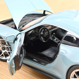 Porsche 911 S/T 2023 Meissen Blue 1:18