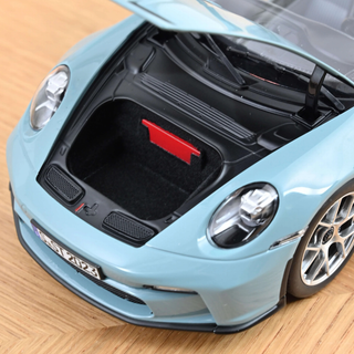 Porsche 911 S/T 2023 Meissen Blue 1:18