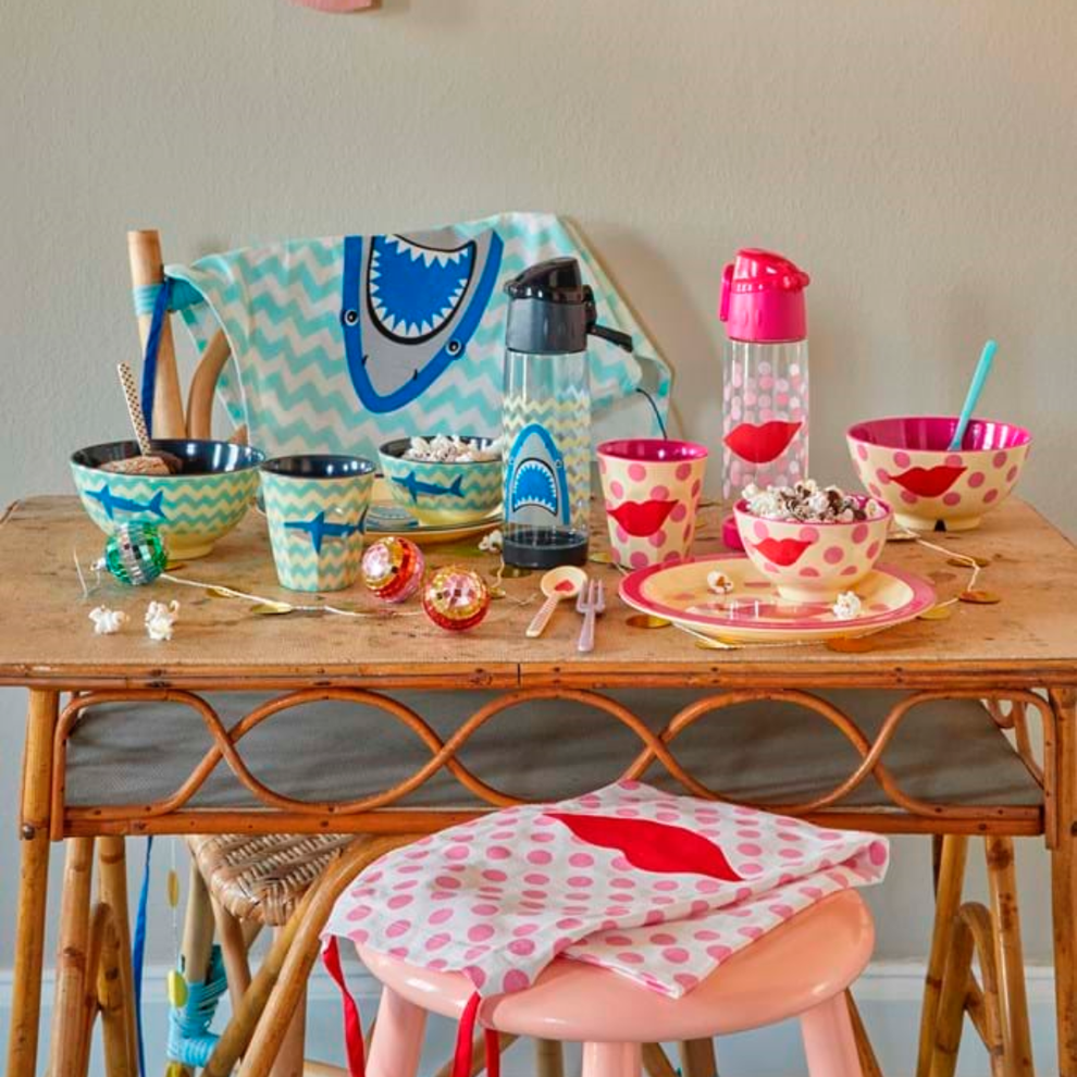 Medium Melamine Cup with Kiss Print