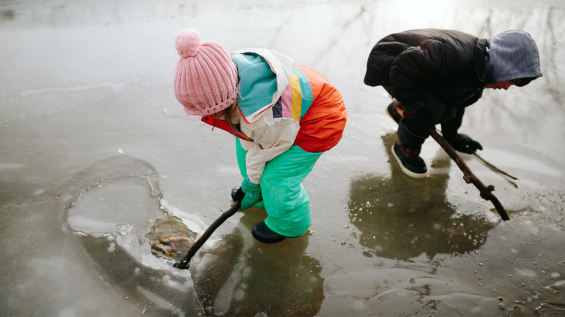 Embrace the cold season with our guide. Discover outdoor activities and the right gear for family winter adventures. Happy exploring!