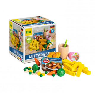 Set de déjeuner Erzi en bois avec divers ustensiles de table en hêtre massif peint à la main pour les jeux de rôle, fabriqué en Allemagne.