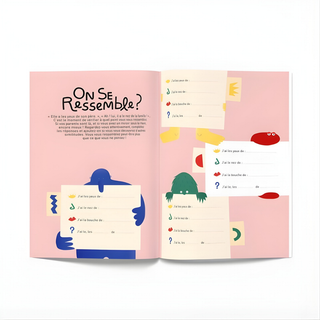 Sibling fill-in journal open showing shared prompts for brothers and sisters in French, Minus Éditions keepsake strengthening sibling bonds, Christmas and birthday gift for francophone families