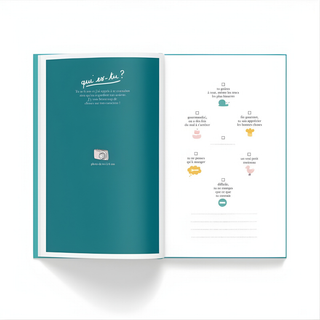 Childhood memory journal open showing illustrated prompts for milestones in French, Minus Éditions growing-up keepsake, baby shower and new arrival gift for bilingual and francophone parents