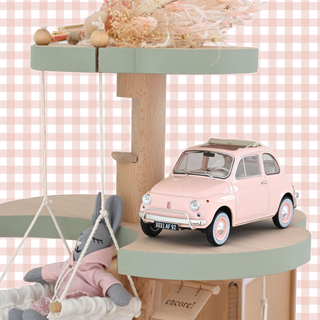 Fiat 500 L collector model in vibrant pink 1:18 scale with opening doors and detailed interior, Norev 1968 Italian Cinquecento die-cast, charming gift for vintage car lovers
