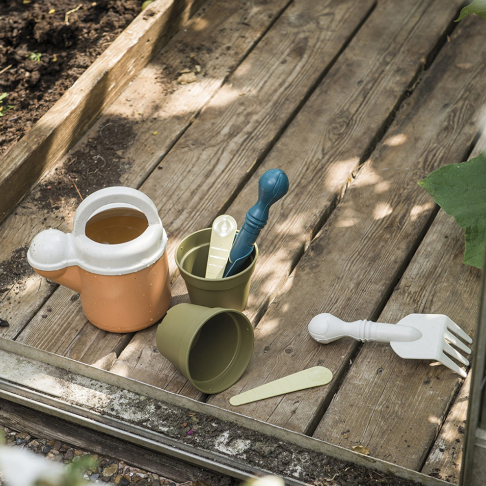 Dantoy Bioplastic Gardening Set For Kids 7 Pieces