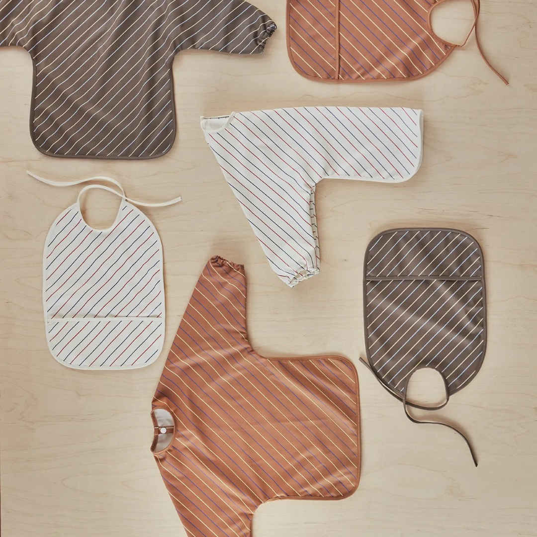 Bib Cape Striped Caramel
